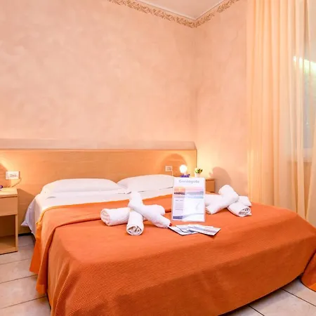 Gardagate - Garda Lejlighedshotel Toscolano Maderno